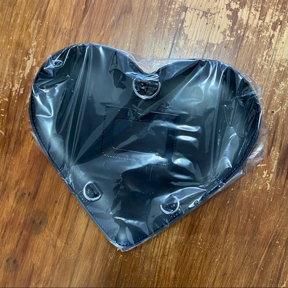 Dr. Martens Hearts Black Leather Satchel 2way Shoulder Bag | Brand New with Tag - Picture 3 of 3